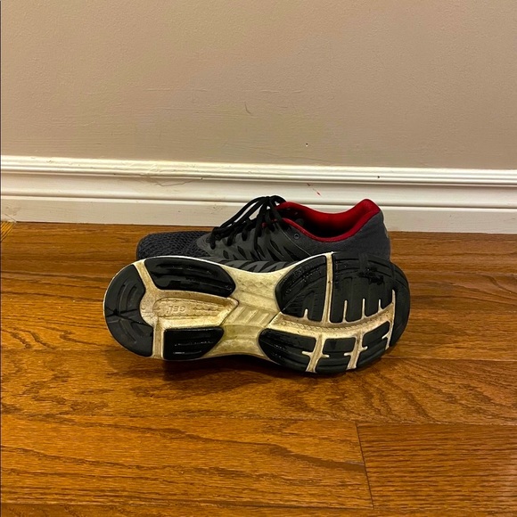 Mens Asics Shoes - Picture 5 of 5